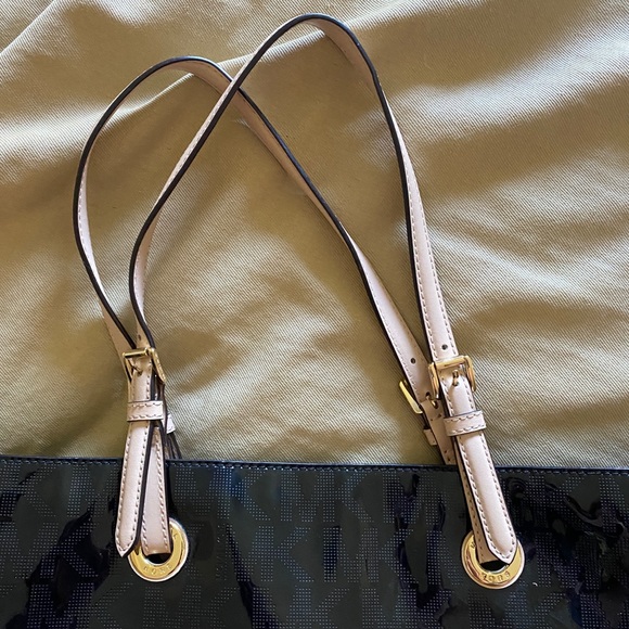 Michael Kors Grab Bag Convertible Tote Bag MK Signature MIRROR METALLIC Black - Picture 5 of 10